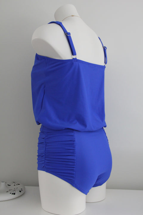 The Basic - Top with waistband